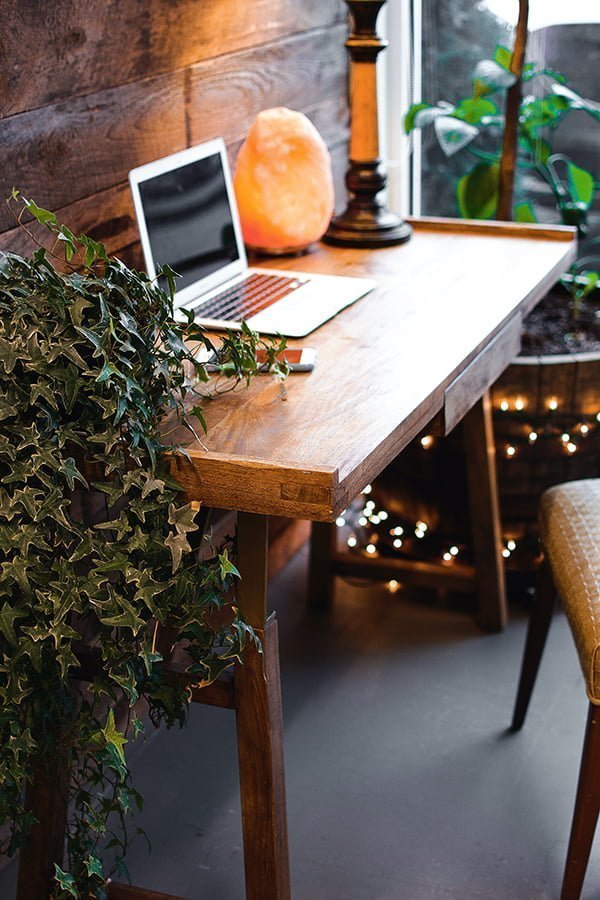 Tiny desk 