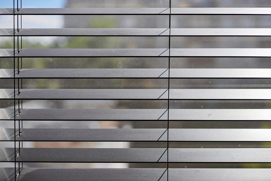 aluminum blinds