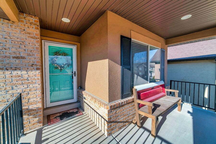 A front door that has a storm door