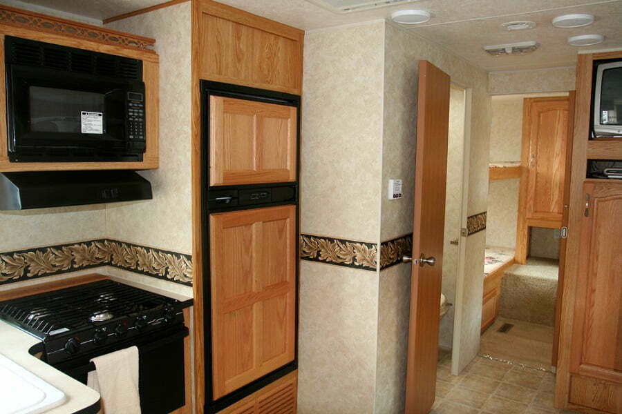 mobile home kitchen shaker cabinets