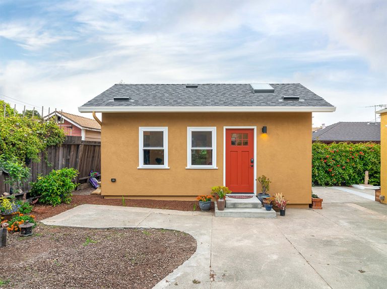 The Top 19 Prefab ADUs for the Backyard