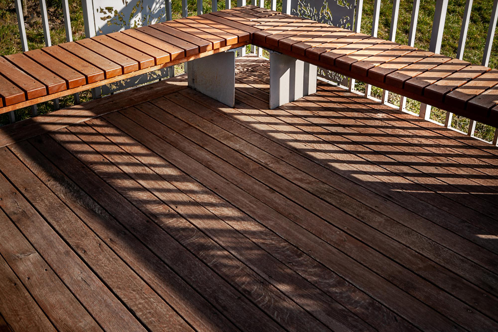 The Challenge of Peeling Wood Deck Stains