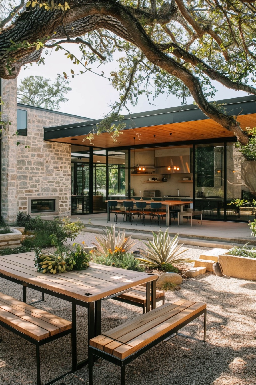 courtyard house outdoor dining area