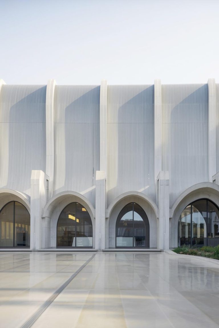45 Unique Arcade Architecture Designs