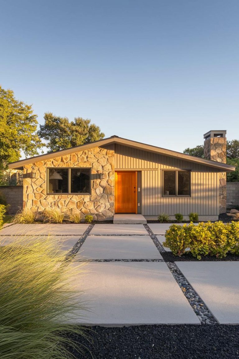52 Small Mid-century Modern Houses That Pack Big Style