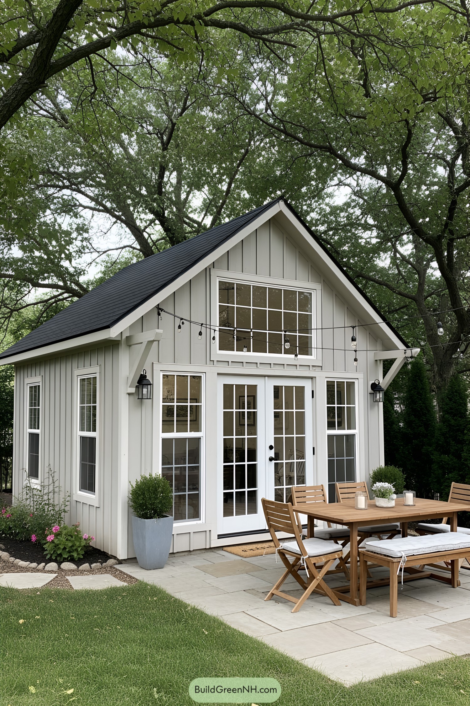 Charming cottage with French doors and outdoor seating