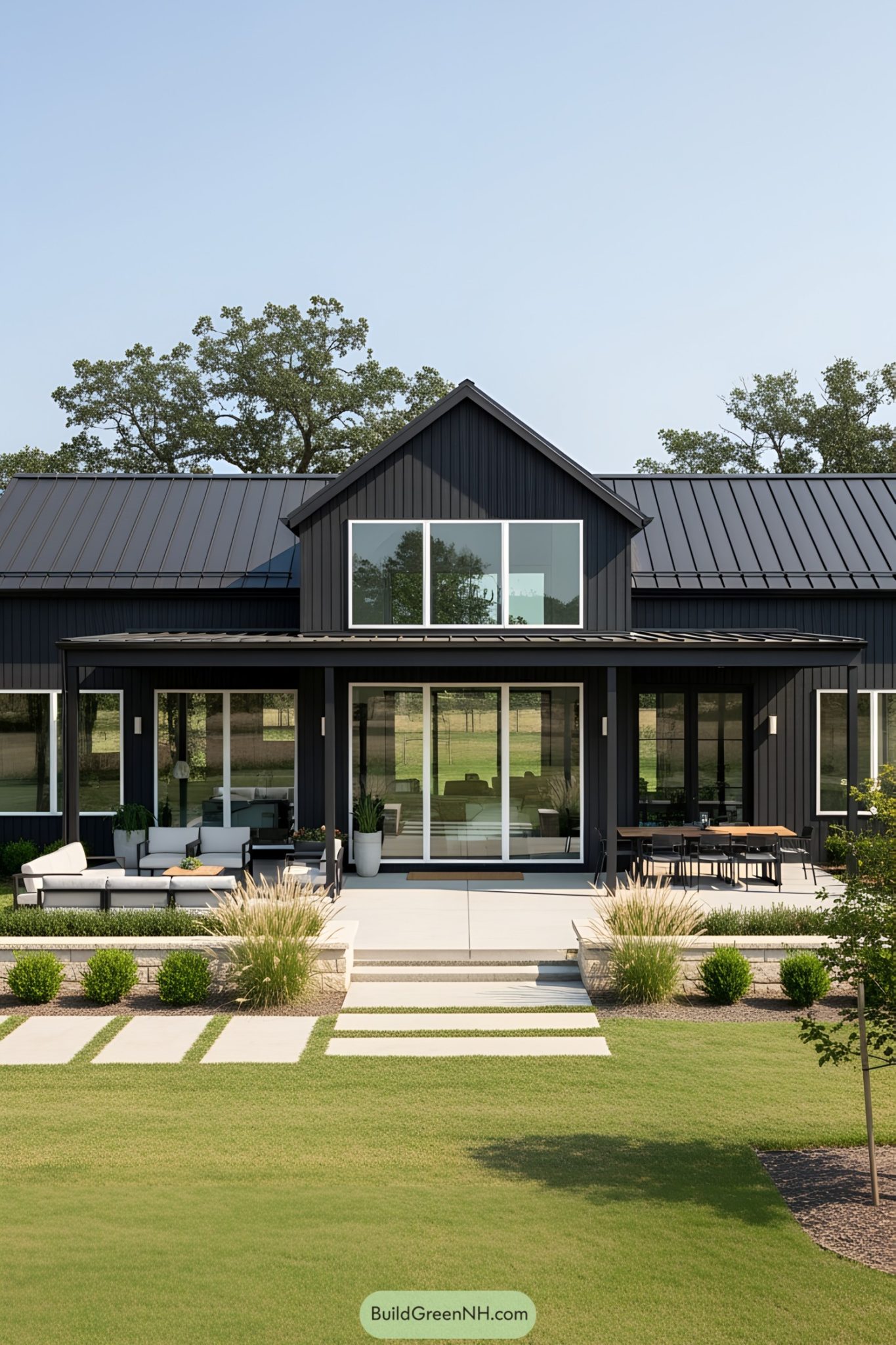 17 Black Ranch Houses That Redefine Cool