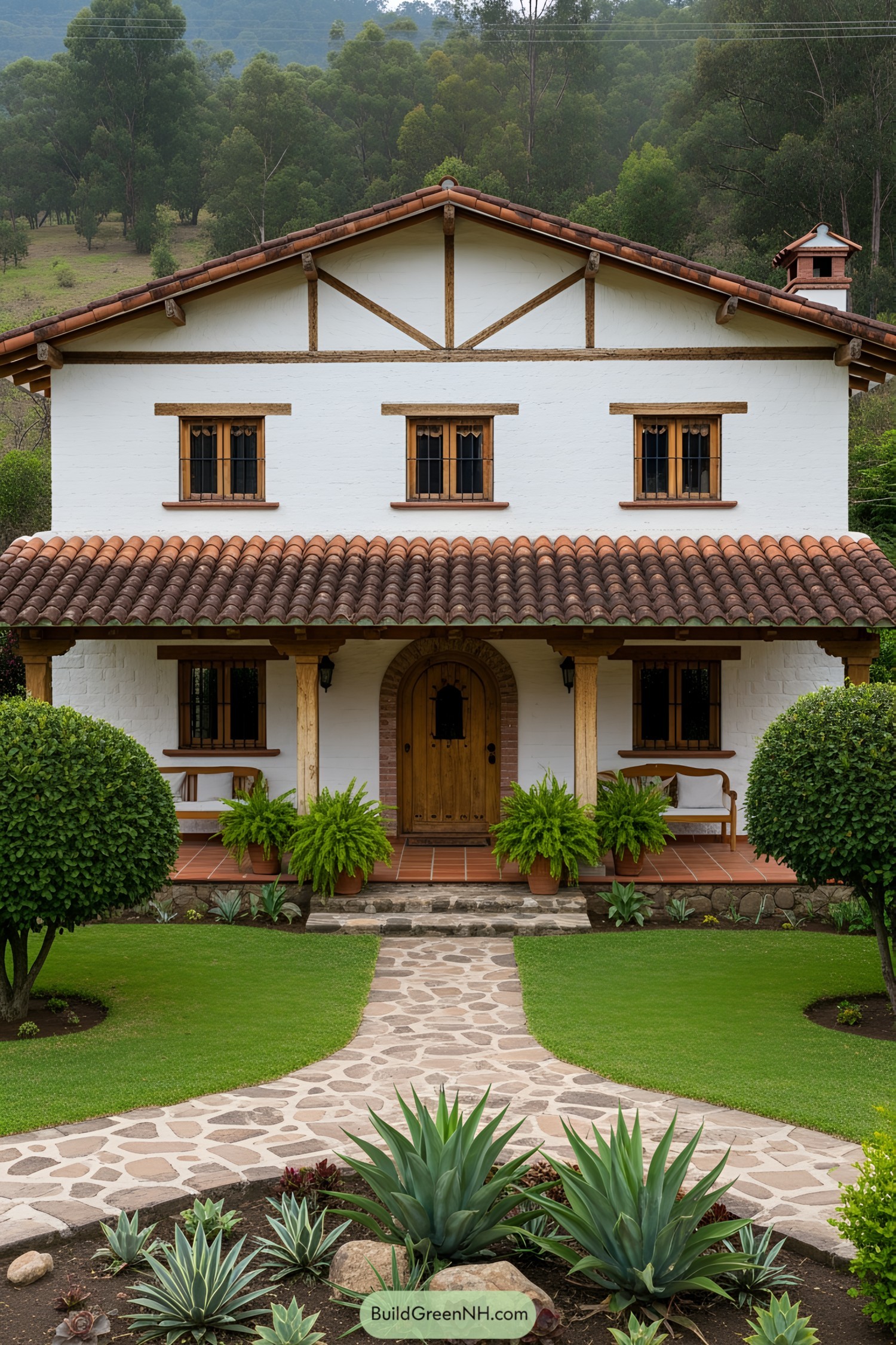 Charming small Mexican home with lush garden