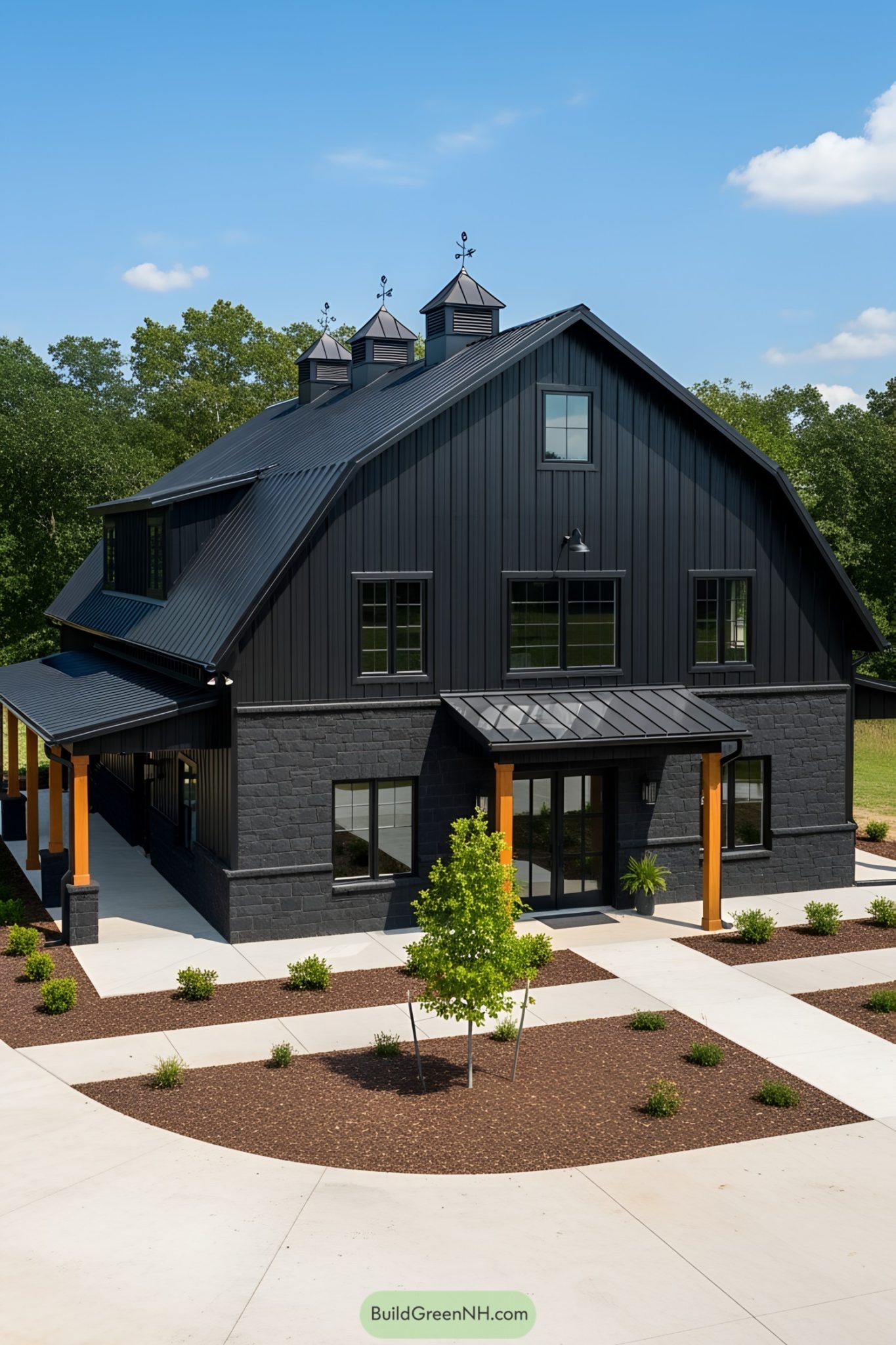 25 All Black Barndominiums That Will Make You Say Yeehaw in Style
