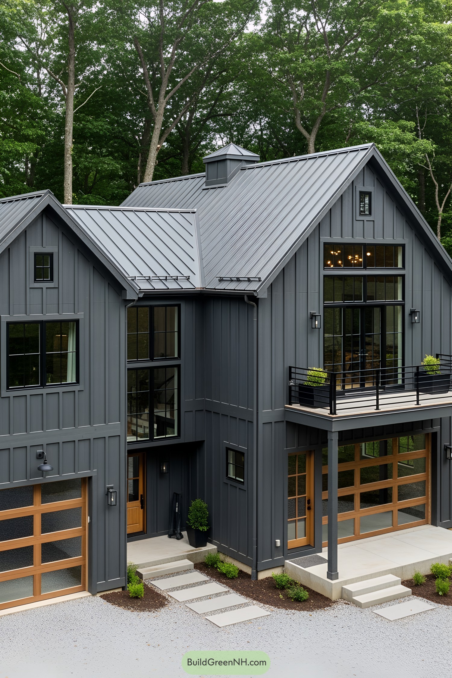 23 Dark Gray Barn Houses That Embrace the Moody Vibe