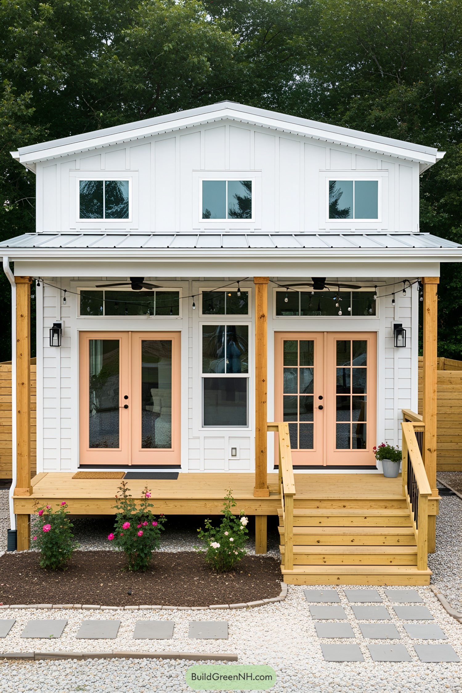 25 Farmhouse Tiny Houses That Pack Big Charm