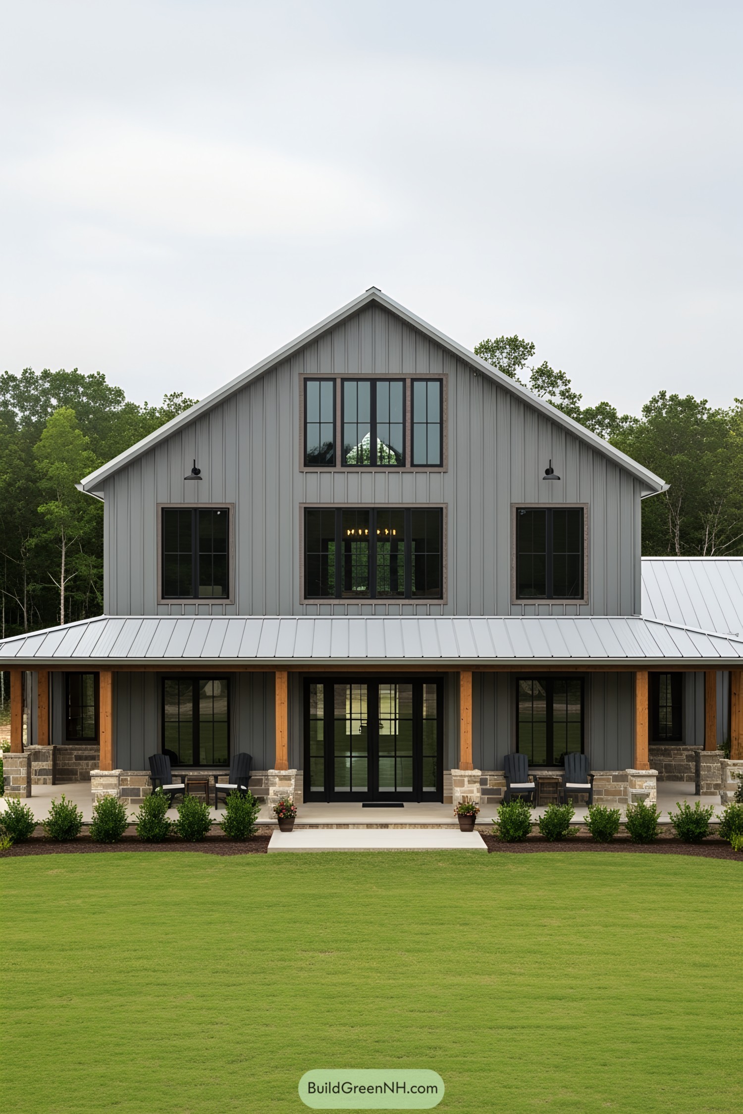 Contemporary barnhouse with porch and large windows