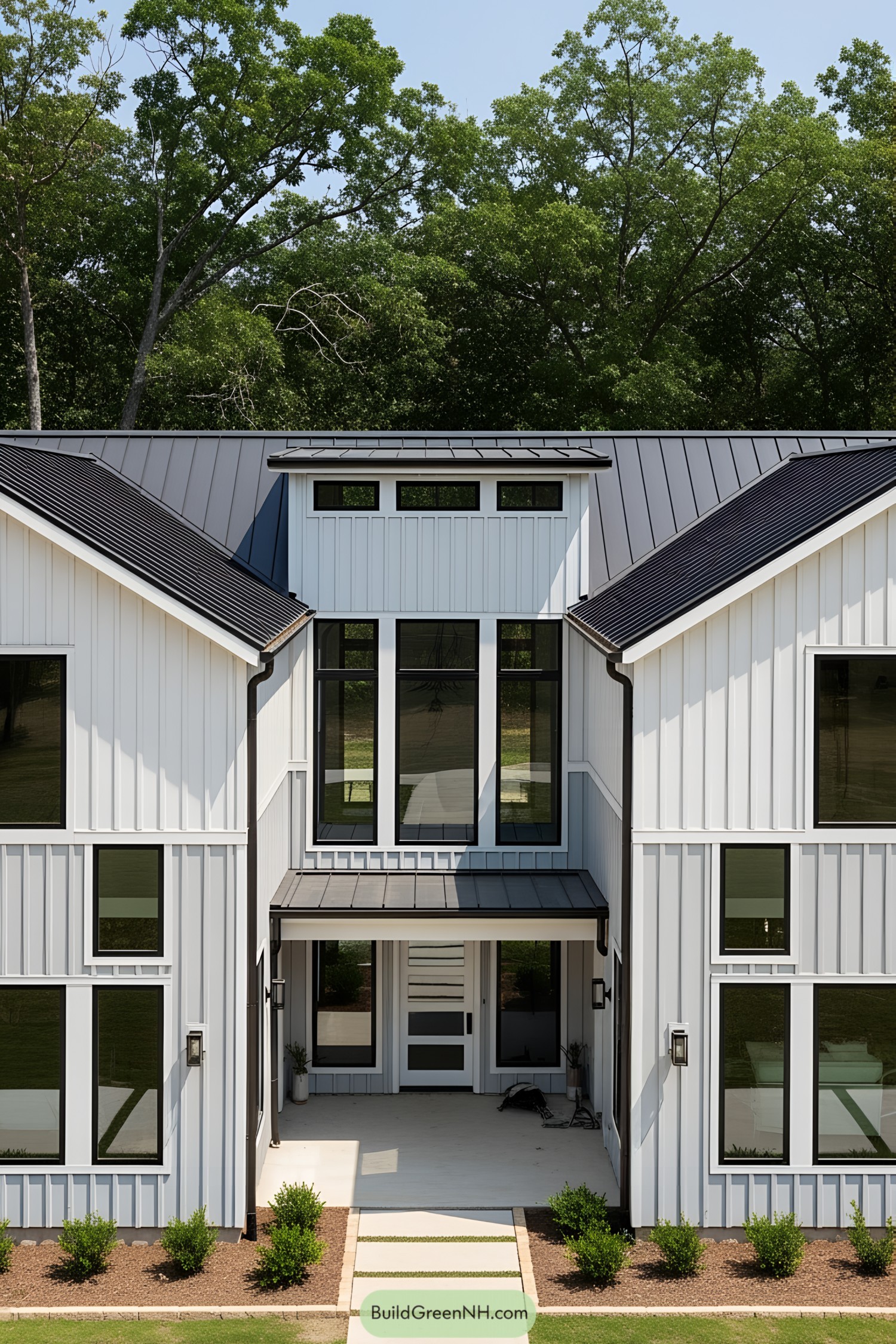 Modern barndominium with a U-shape design and stylish features