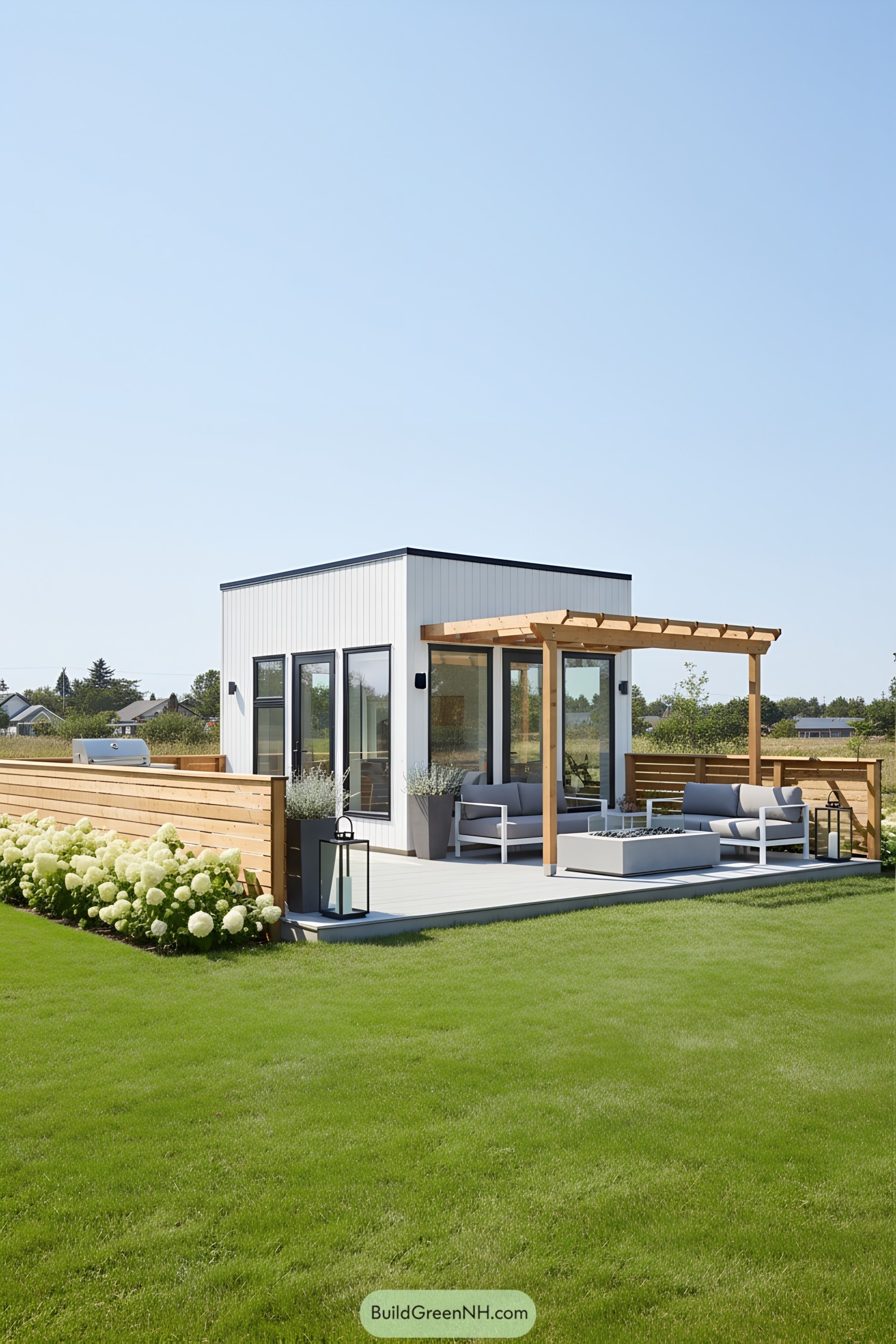 25 Tiny Houses With More Yard Than House