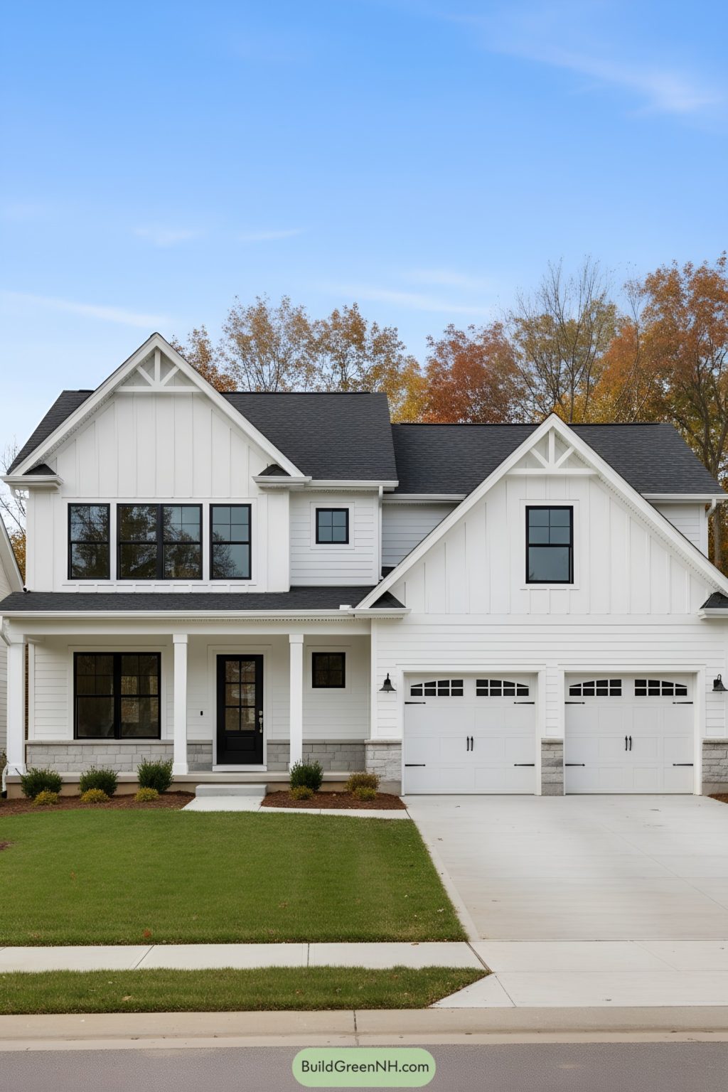 22 White Suburban Houses That Radiate Classic Charm