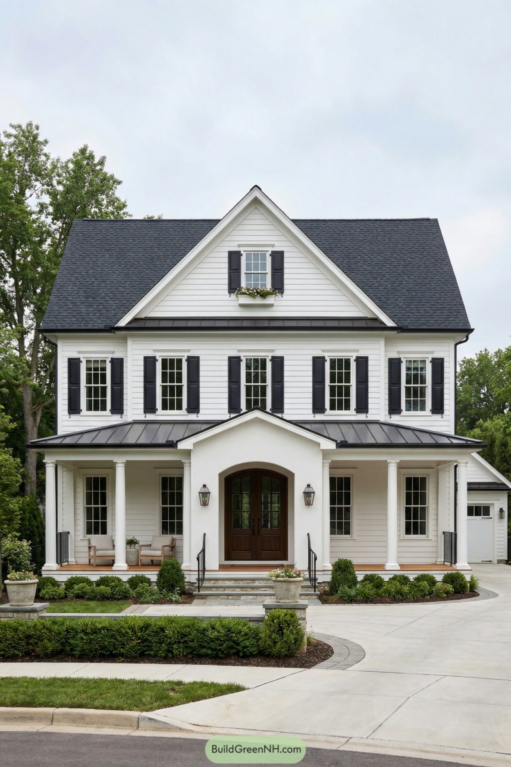 25 Modernized Colonial Exteriors for Timeless Curb Appeal