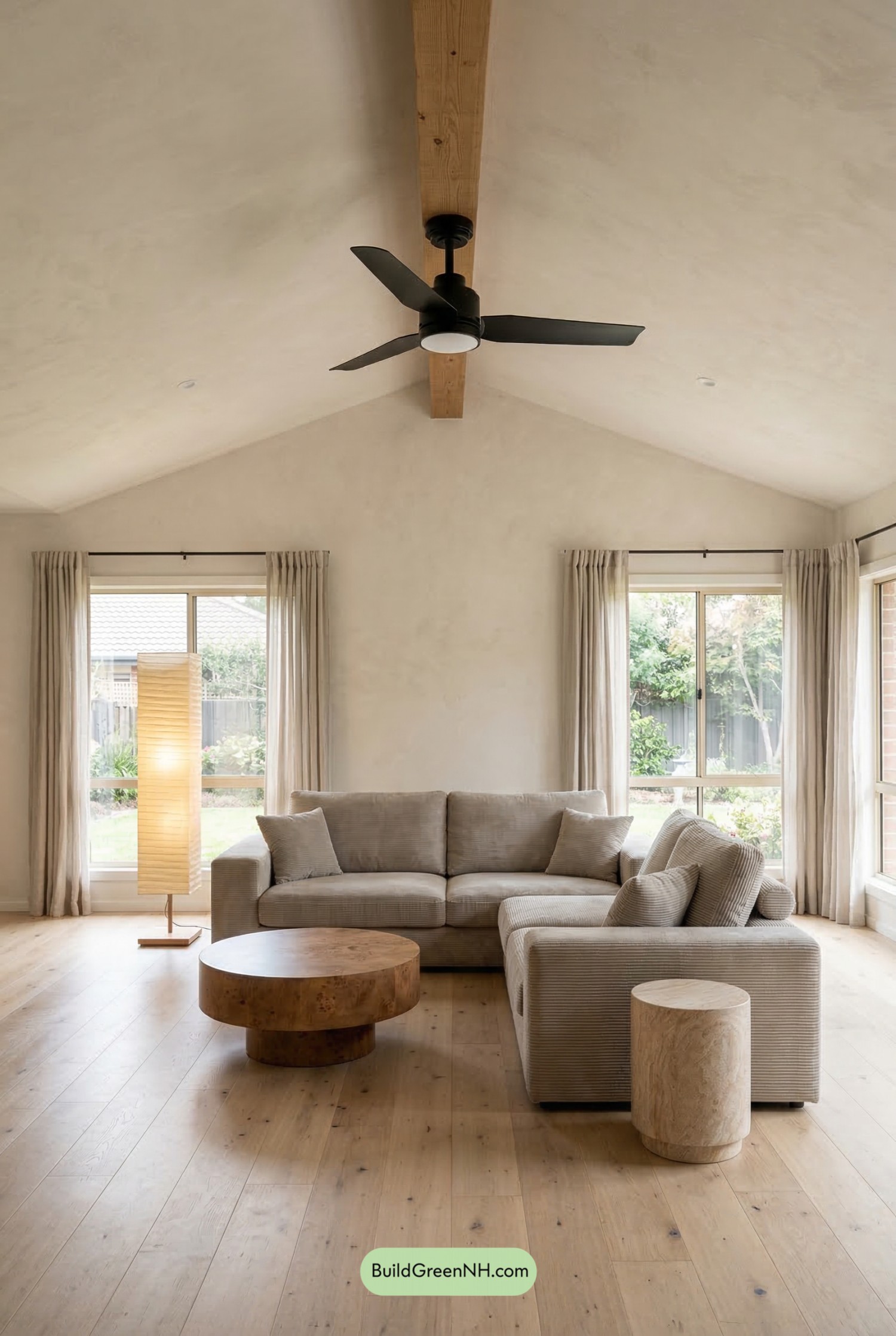 Ink-Black Fan on a Warm Beam